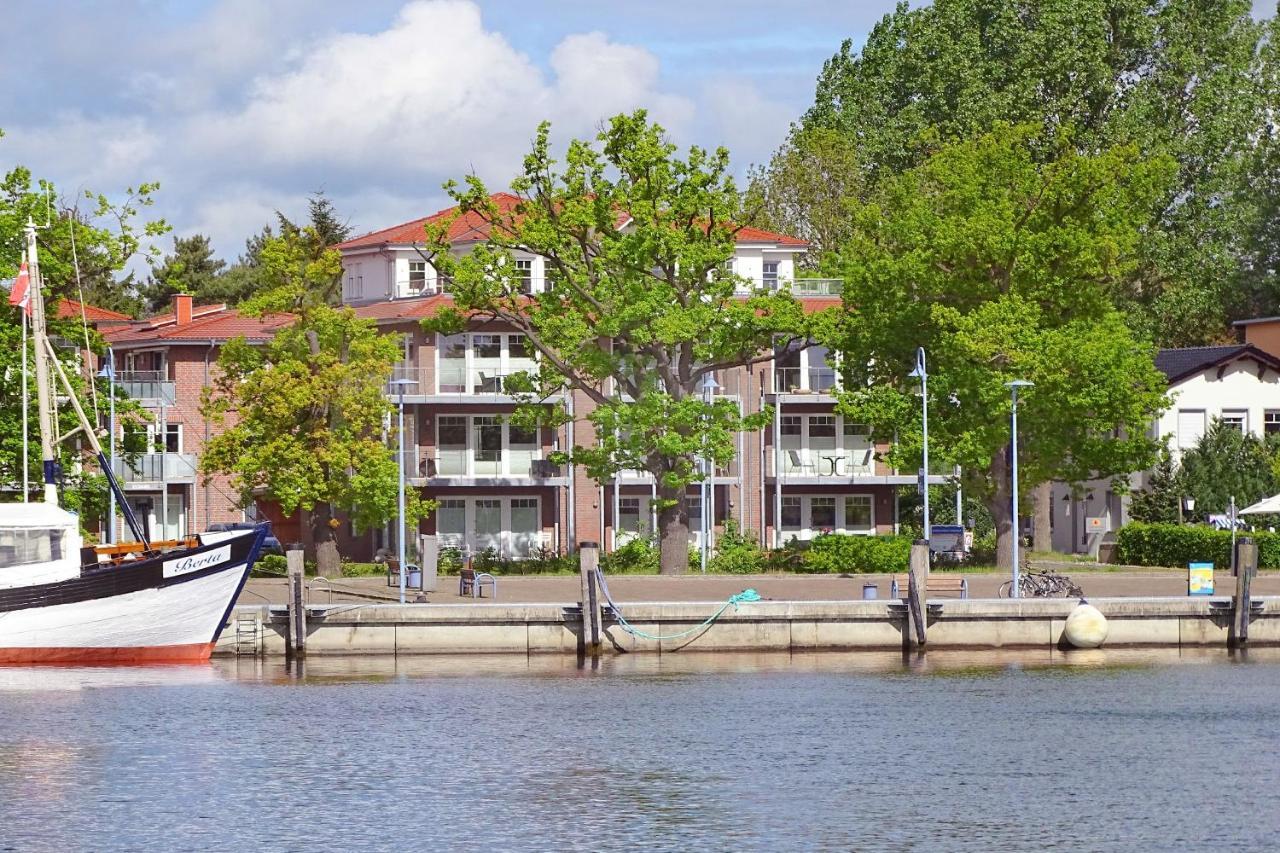 Ferienwohnung Hafenresidenz FeWo 2-3 Balkon, Meerblick, keine Haustiere Lauterbach  Exterior foto